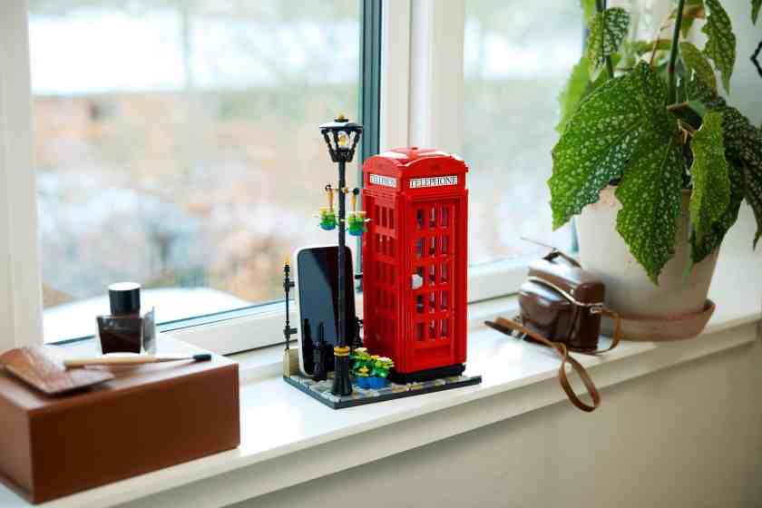 lego ideas red london telephone box