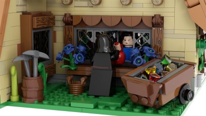 6416198-Snow_White_and_the_Apple