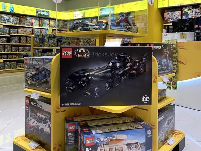 LEGO Batman 1989 Batmobile