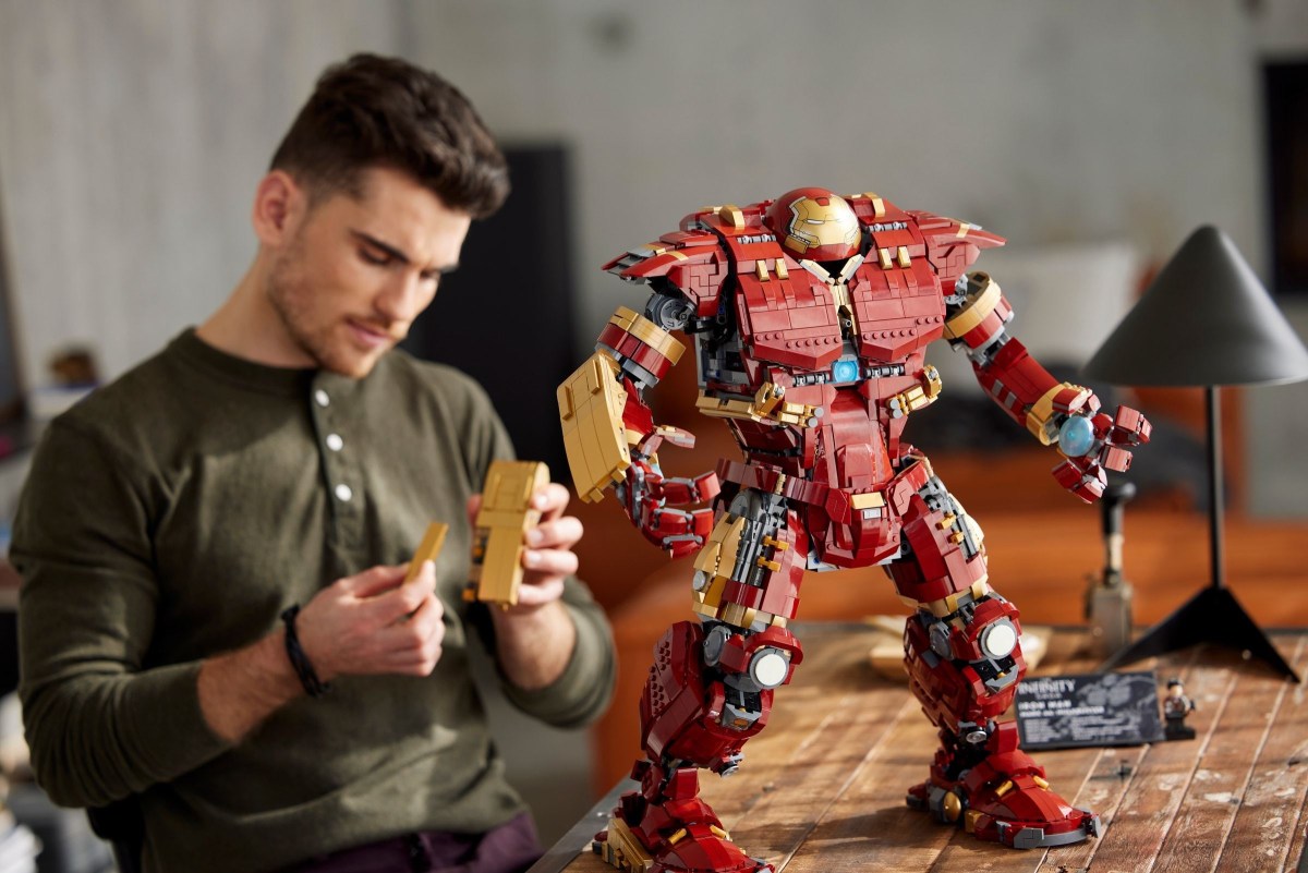 LEGO Marvel Hulkbuster (76210) Officially Revealed