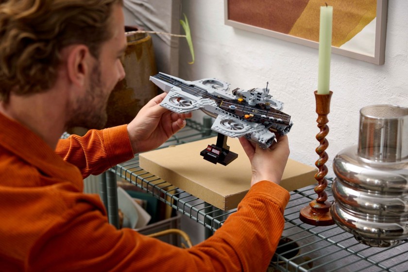 lego marvel the avengers helicarrier