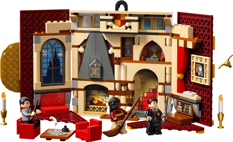LEGO March 2023
