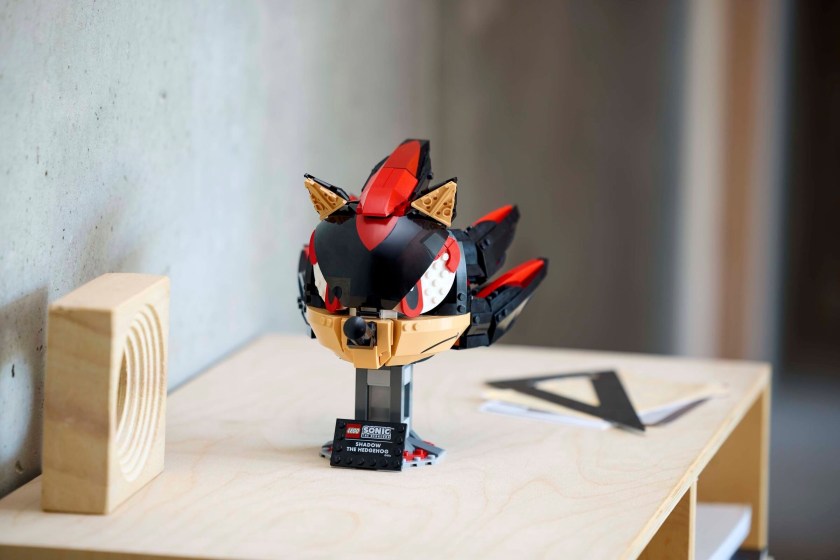 lego shadow the hedgehog bust