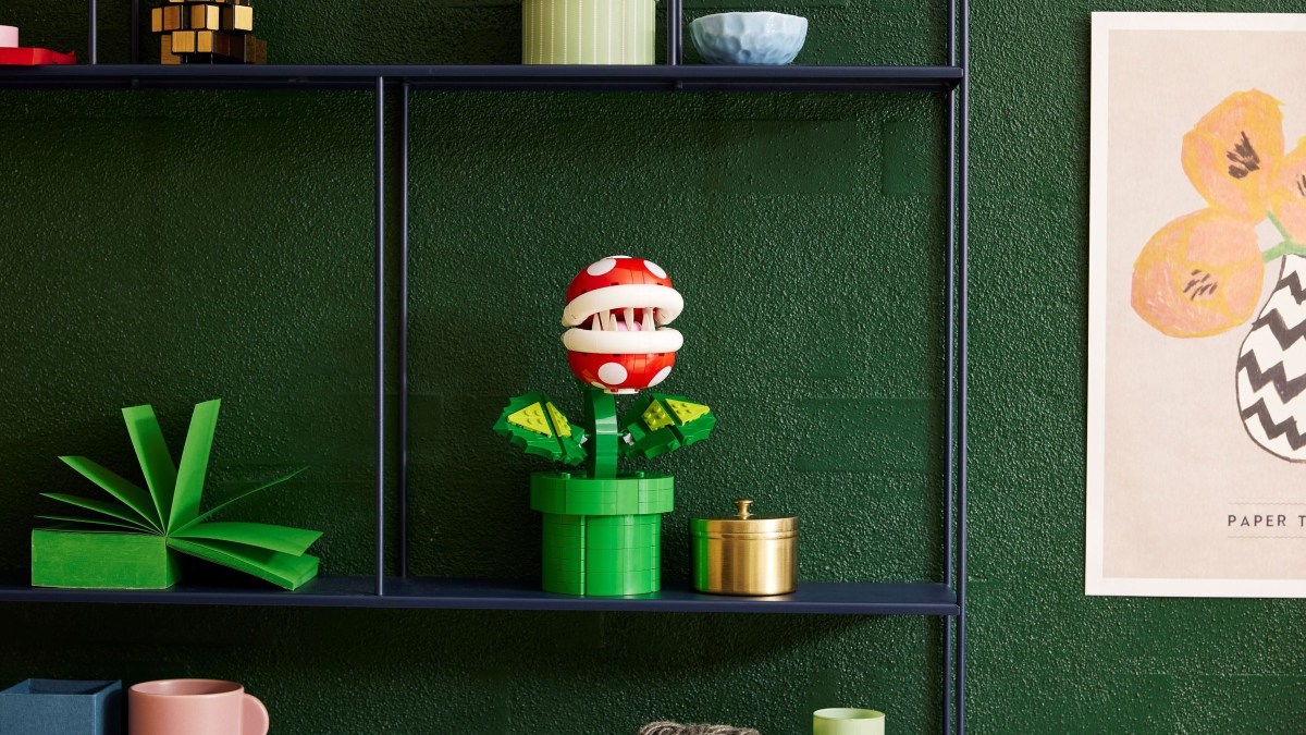 LEGO Officially Reveals the LEGO Super Mario Piranha Plant 71426
