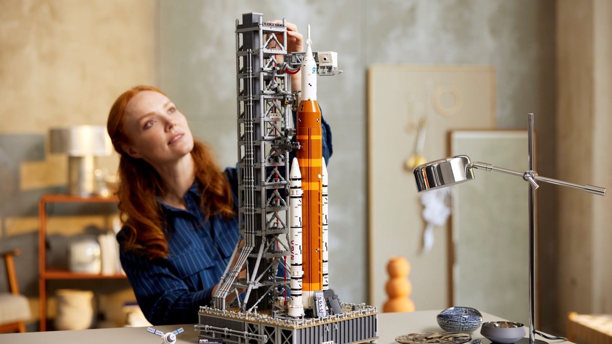 Explore the LEGO Icons NASA Artemis 10341 Set | Coming Soon in May!
