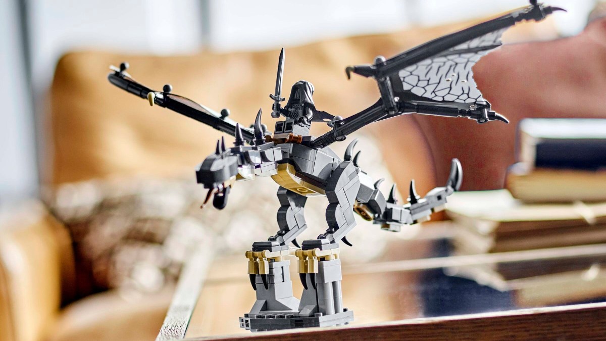 LEGO Lord of the Rings Fell Beast Promotional Set Revealed!