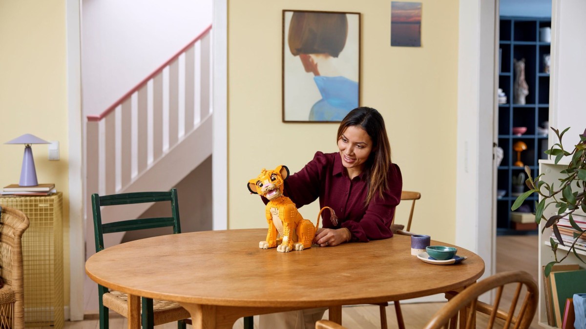 LEGO Disney Simba the Lion King (43247) Set Officially Revealed