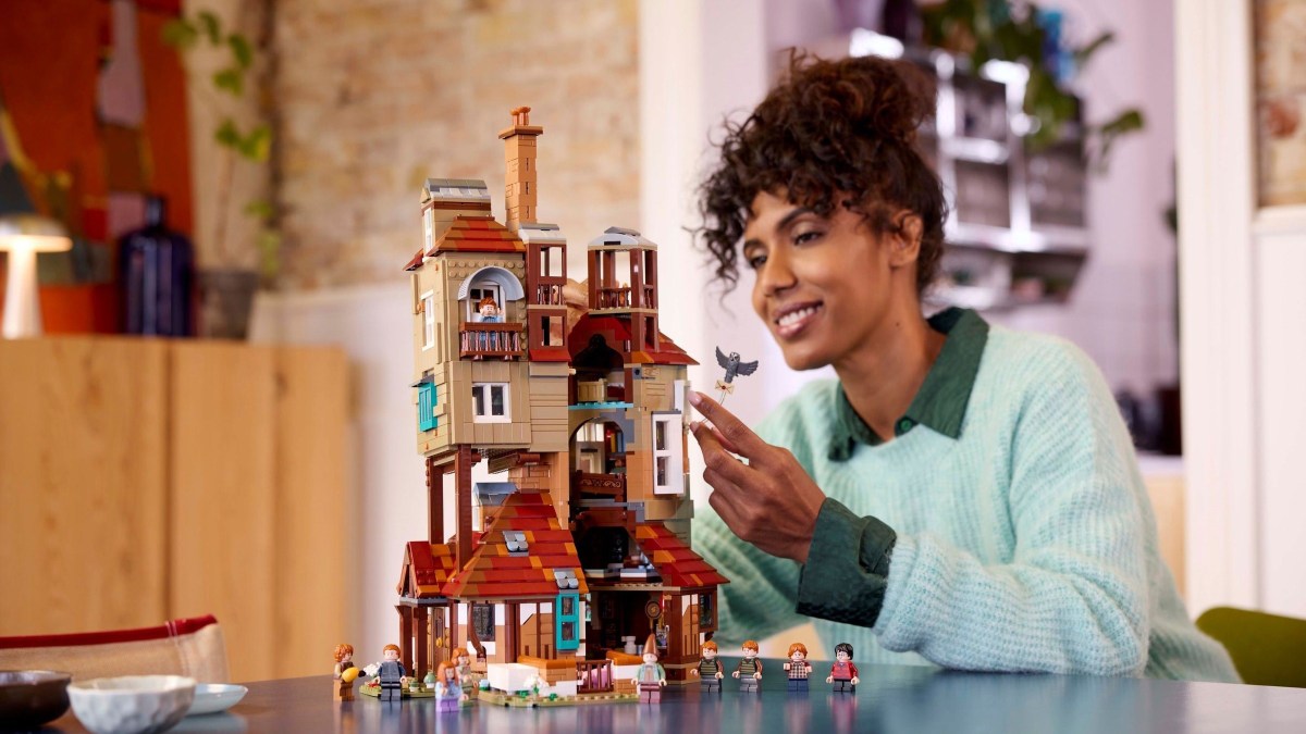 LEGO Harry Potter 76437 The Burrow Collectors’ Edition – Now Listed at LEGO.com