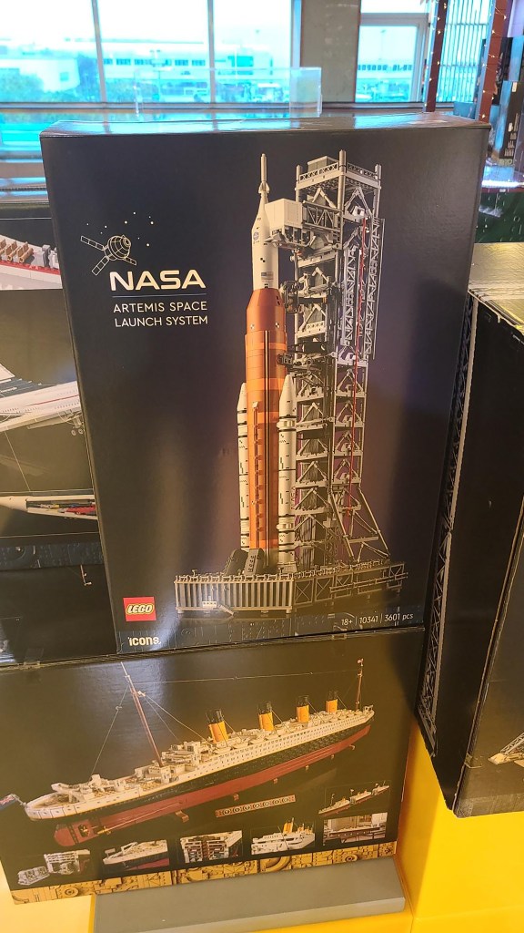 lego icons artemis