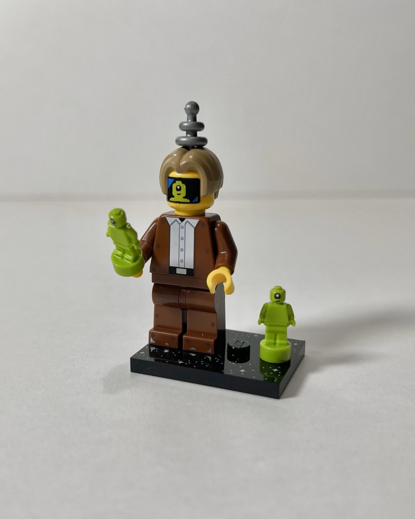 Robot Human Suit for Tiny Aliens 1